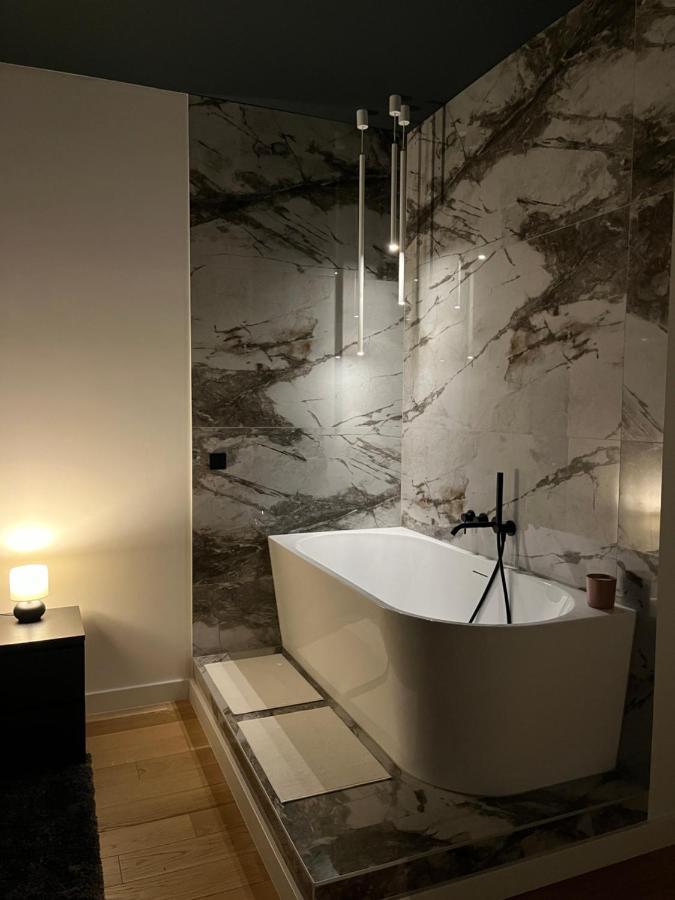 Hanza Tower - Luxurious Apartment 60M2 - 15Th Floor City View シュチェチン エクステリア 写真