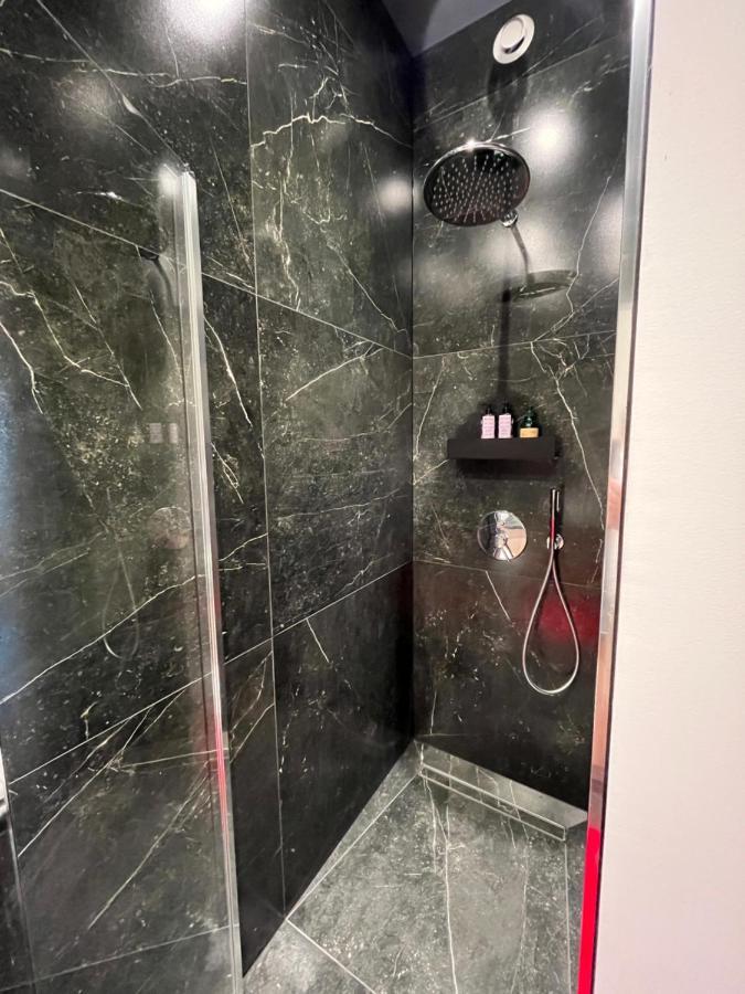 Hanza Tower - Luxurious Apartment 60M2 - 15Th Floor City View シュチェチン エクステリア 写真