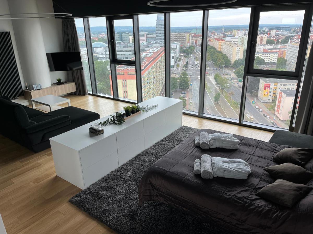 Hanza Tower - Luxurious Apartment 60M2 - 15Th Floor City View シュチェチン エクステリア 写真