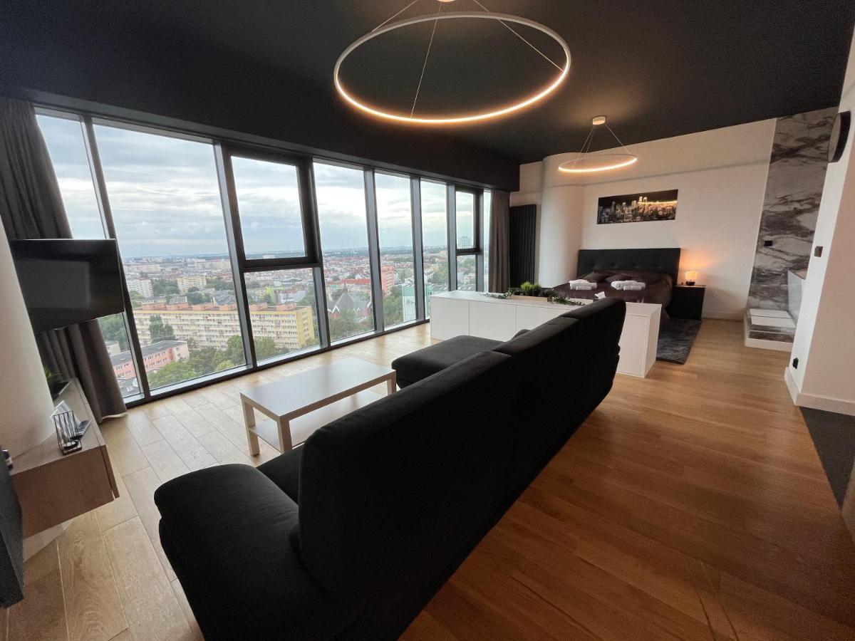 Hanza Tower - Luxurious Apartment 60M2 - 15Th Floor City View シュチェチン エクステリア 写真
