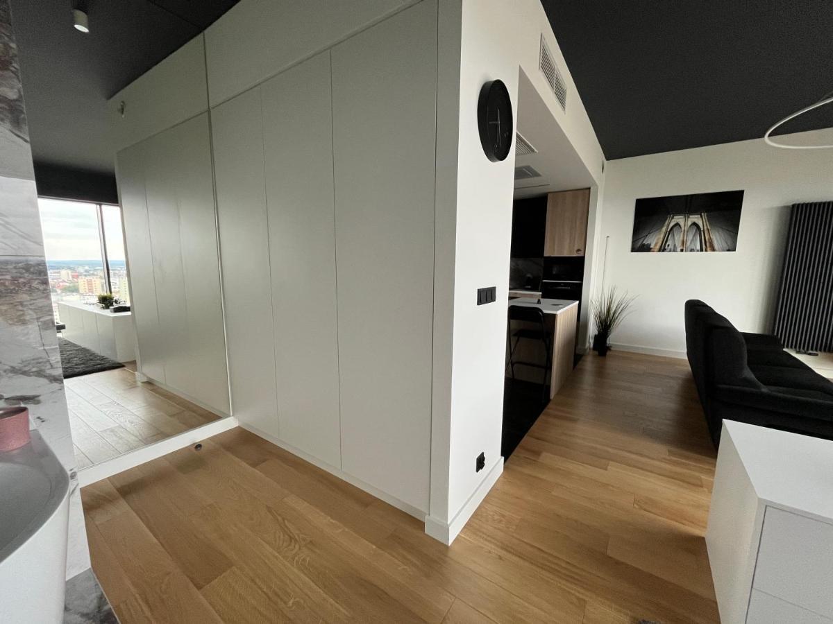 Hanza Tower - Luxurious Apartment 60M2 - 15Th Floor City View シュチェチン エクステリア 写真