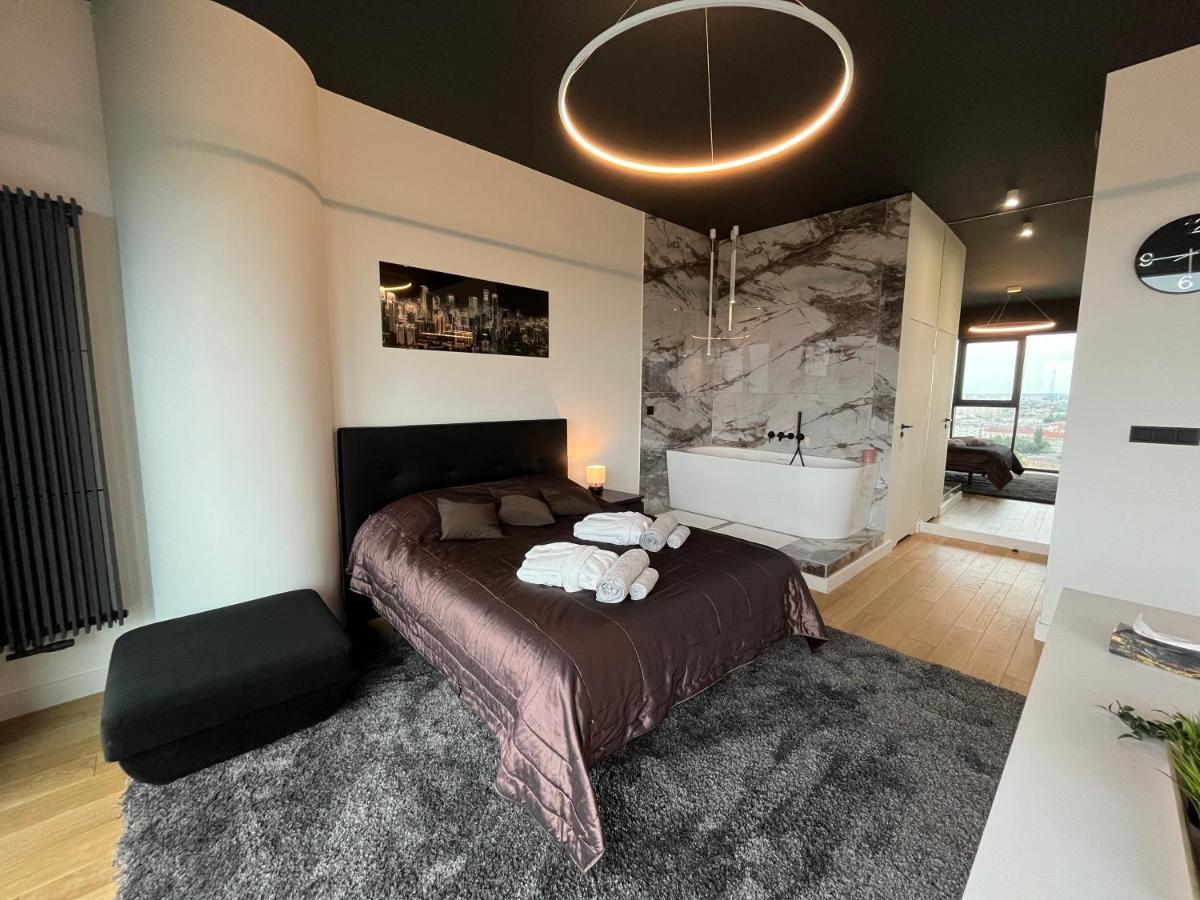Hanza Tower - Luxurious Apartment 60M2 - 15Th Floor City View シュチェチン エクステリア 写真