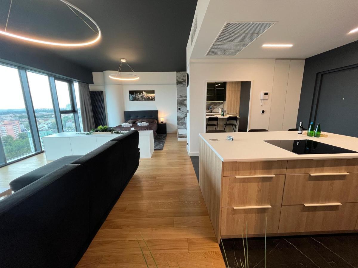 Hanza Tower - Luxurious Apartment 60M2 - 15Th Floor City View シュチェチン エクステリア 写真